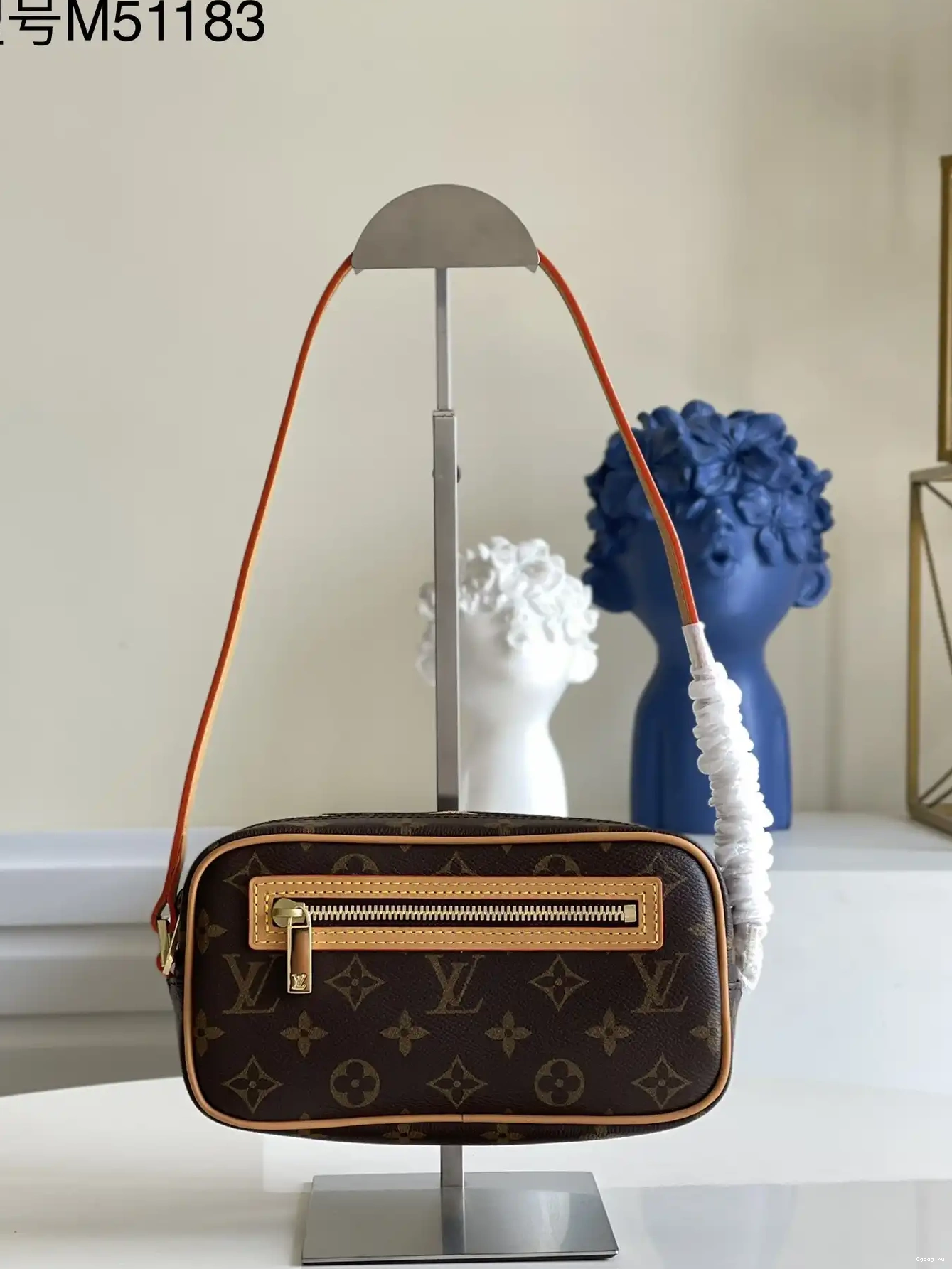 LOUIS CITE VUITTON 0524